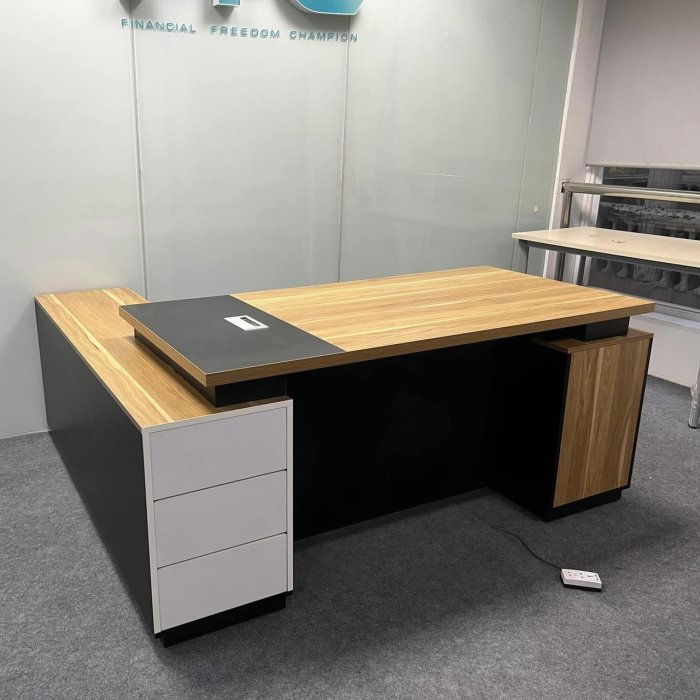 Bàn Giám Đốc Góc L Gỗ MĐF - BGĐ31