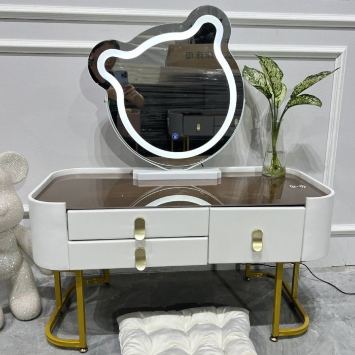 Bàn Trang Điểm Tai Thỏ Đèn Led- BTD2